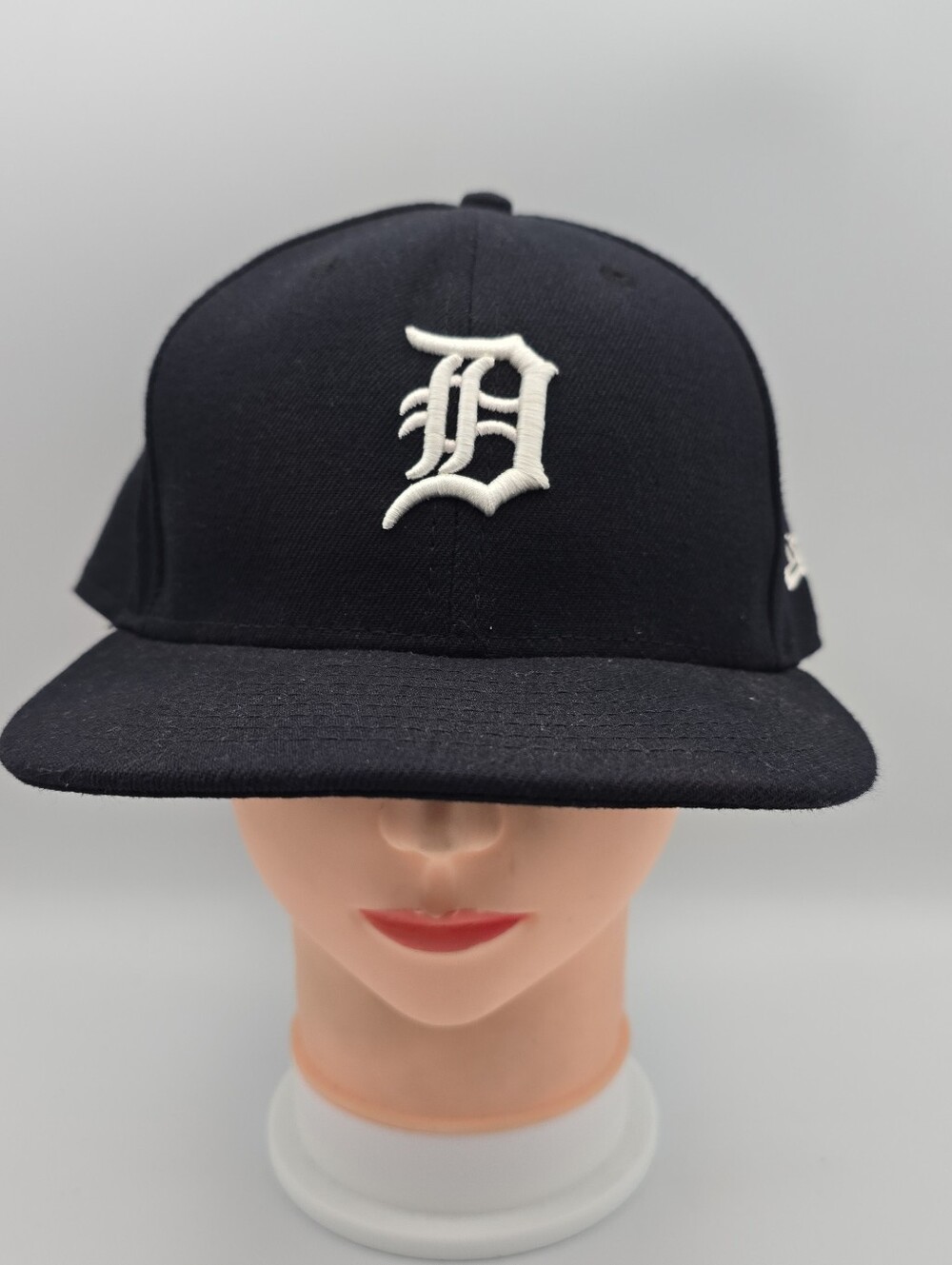 New Era 59Fifty Detroit Tigers Navy Fitted Hat Size 7 1/2